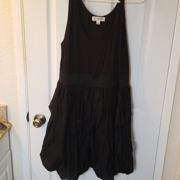Forever 21 Dresses & Skirts - Black Dress